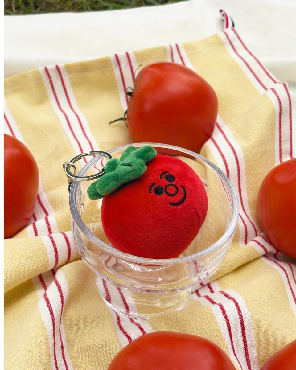 HAPPY TOMATO KEYRING