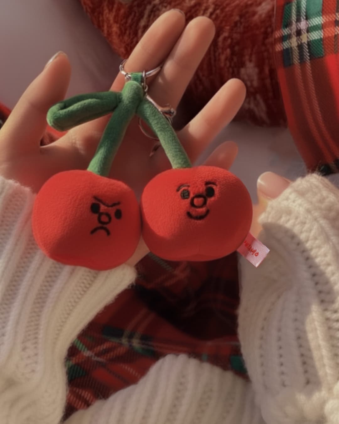 MOODY CHERRY KEYRING 6